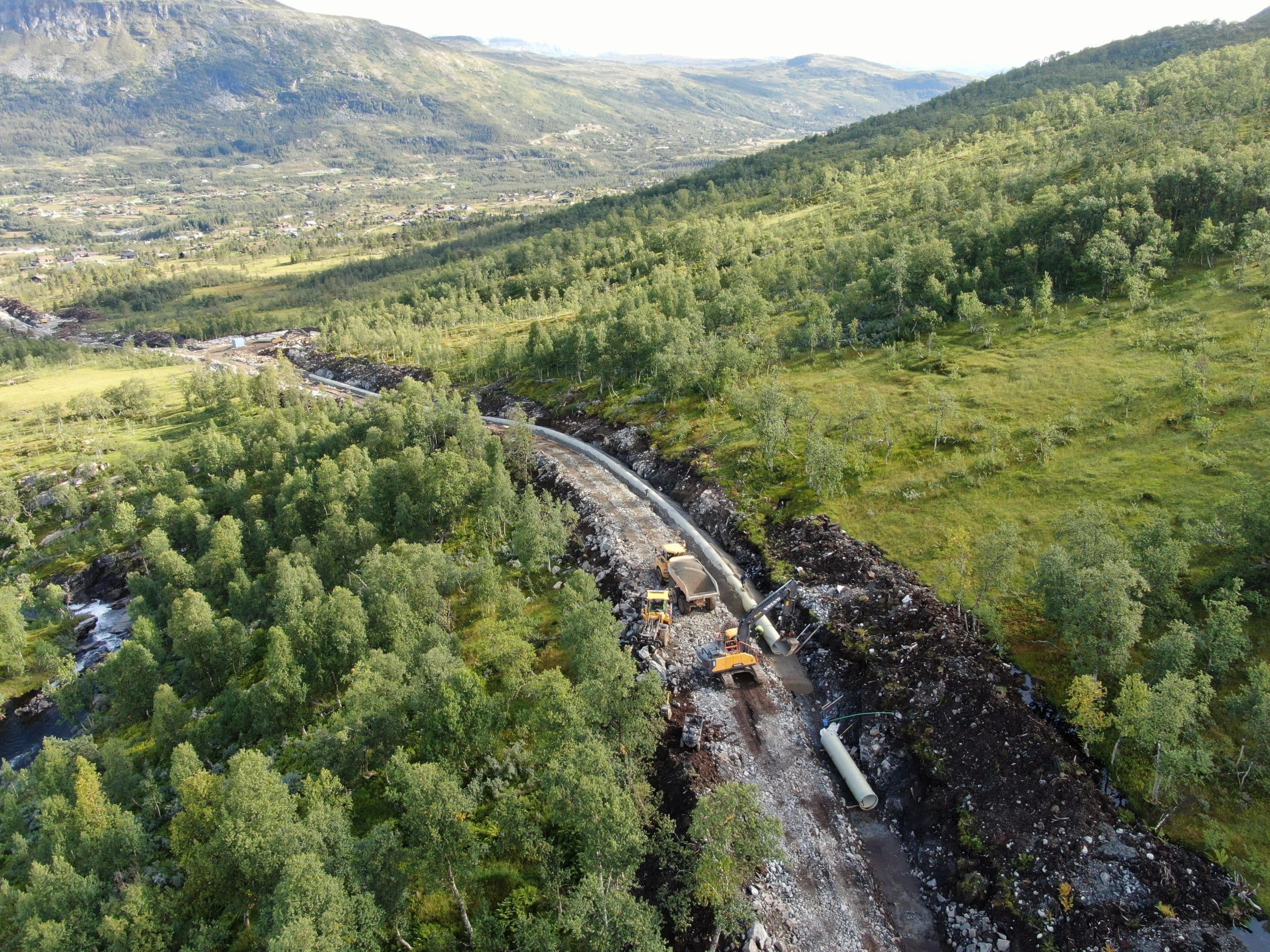 Rørlegging: Drøllstølsbekken kraftverk Inntak: Øvre Kvemma kraftverk Inntak: Storelva kraftverk Rørmontasje: Dalelva kraftverk Etablering på kraftstasjonsområdet: Dalana kraftverk Oppstilling av rigg på Bergselvi kraftverk. Grøndalselva